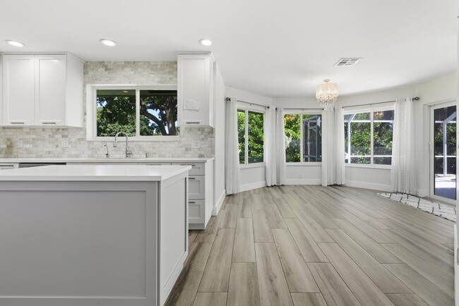 Foto del edificio - 10353 Milburn Ln
