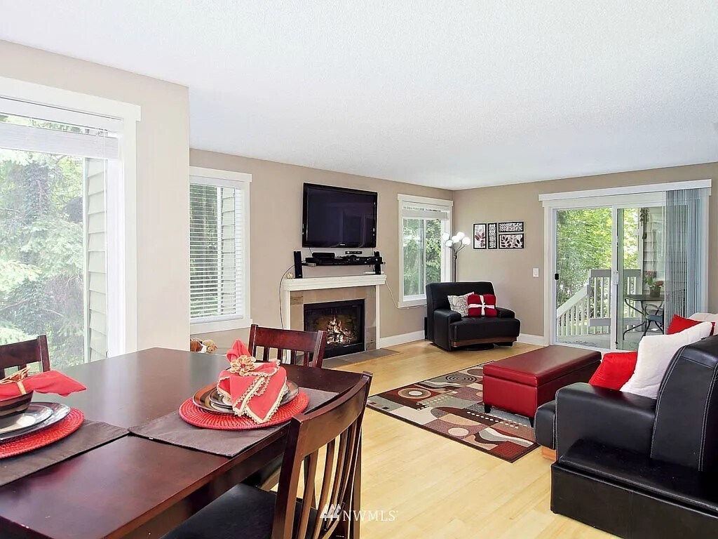 15238 SE 43rd Ct Unit E102, Bellevue, WA 98006 Condo for Rent in