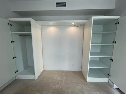 Building Photo - 1283 Howe St