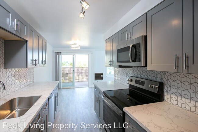 Foto del edificio - 5600 California Ave SW