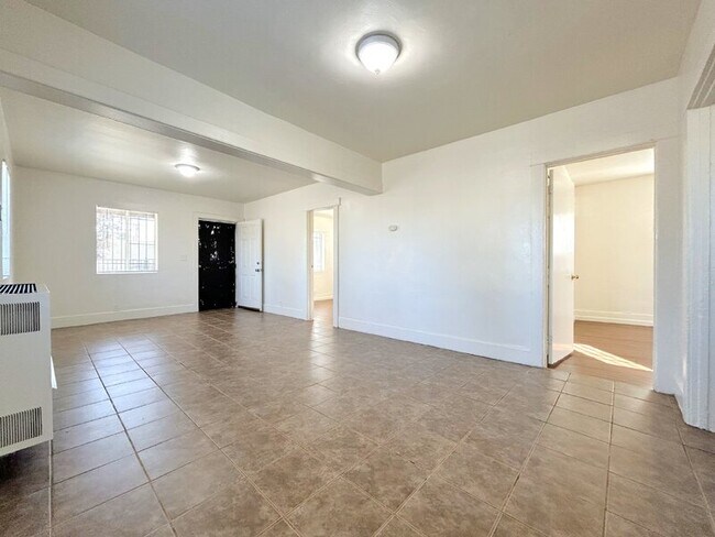 Foto del edificio - 1005 W 95th St