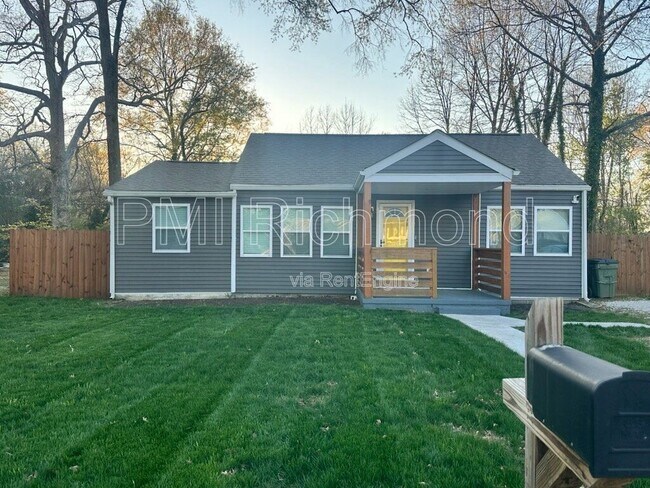 Foto del edificio - 936 Halsey Ln