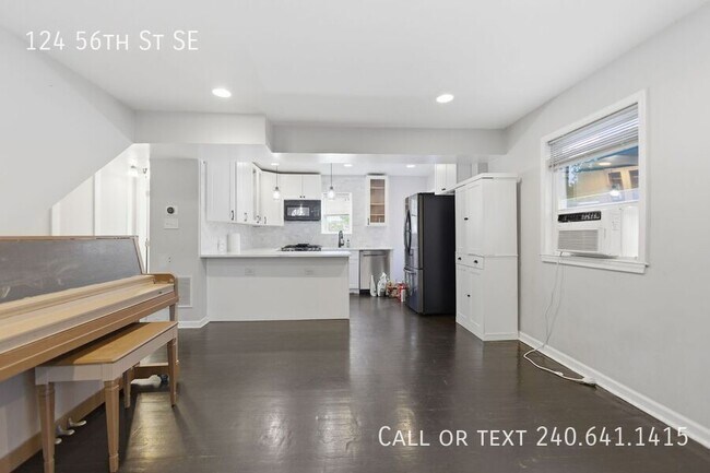 Foto del edificio - 124 56th St SE