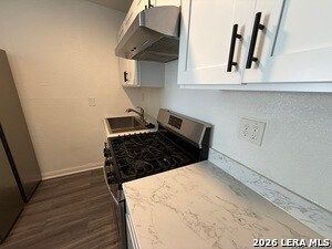 Building Photo - 5415 Buena Vista St
