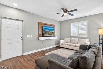 Building Photo - 6481 Aragon Way