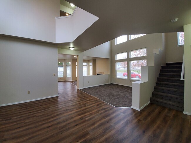 Foto del edificio - 1611 Lamb Ave