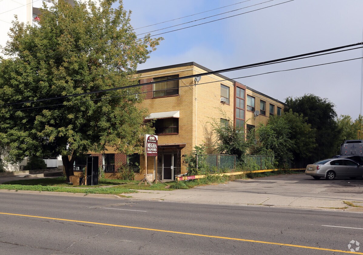 Primary Photo - 295 Melvin Ave