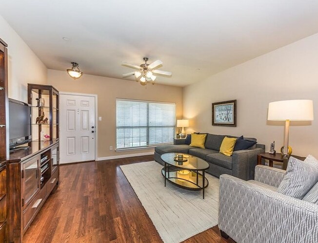 Foto principal - 3075 Willow Grove