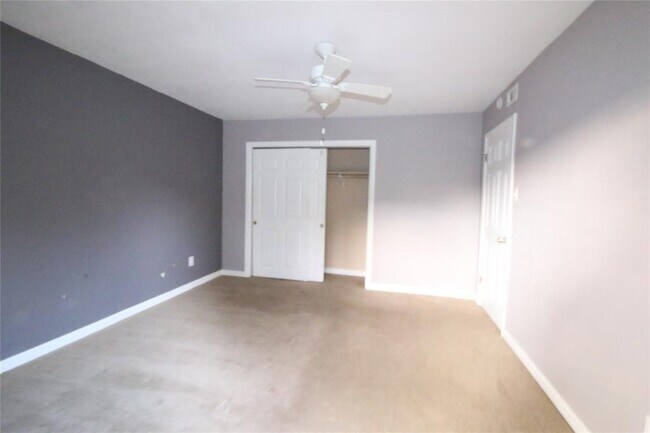Foto del edificio - 703 Castle Ridge Rd