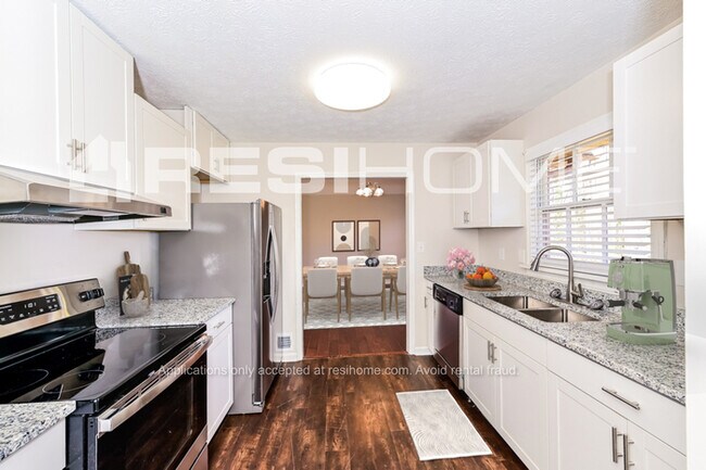 Building Photo - 2702 Windrock Ct