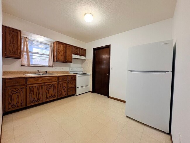 Foto del edificio - 1406 Magnolia W