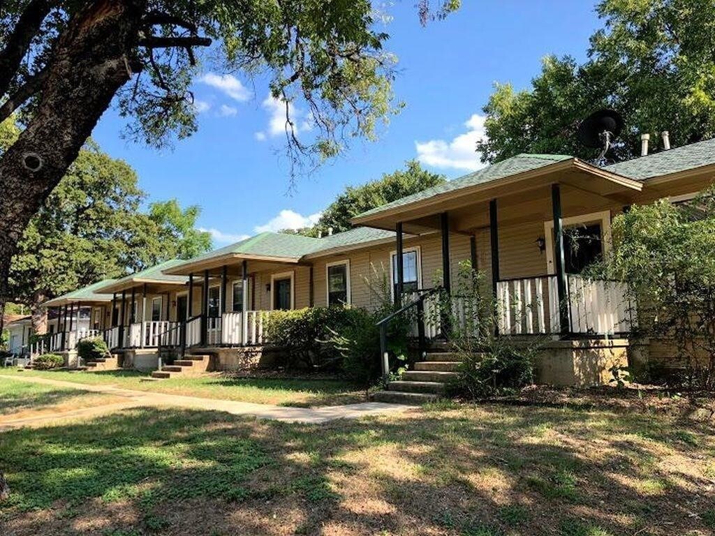 Foto principal - 326 Mill St