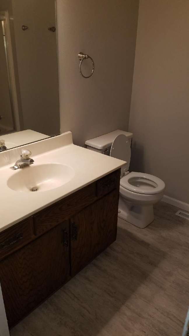 Foto del edificio - 8315 Elm Ave