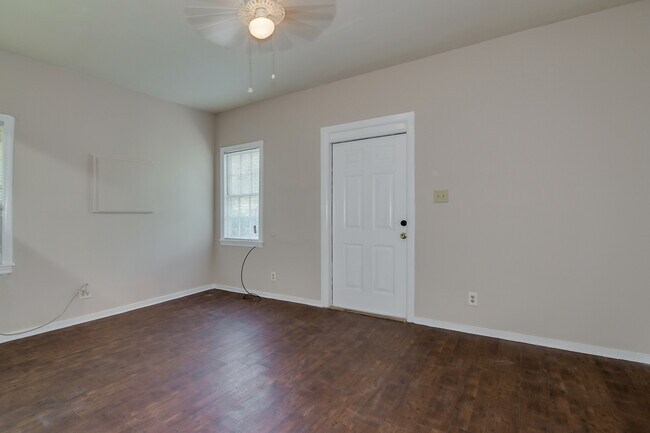 Foto del edificio - 312 Verdery Dr