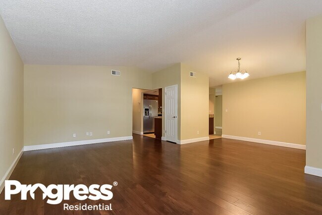 Foto del edificio - 4404 Sawgrass Blvd