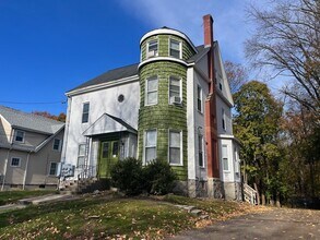 Building Photo - 277 W Elm St