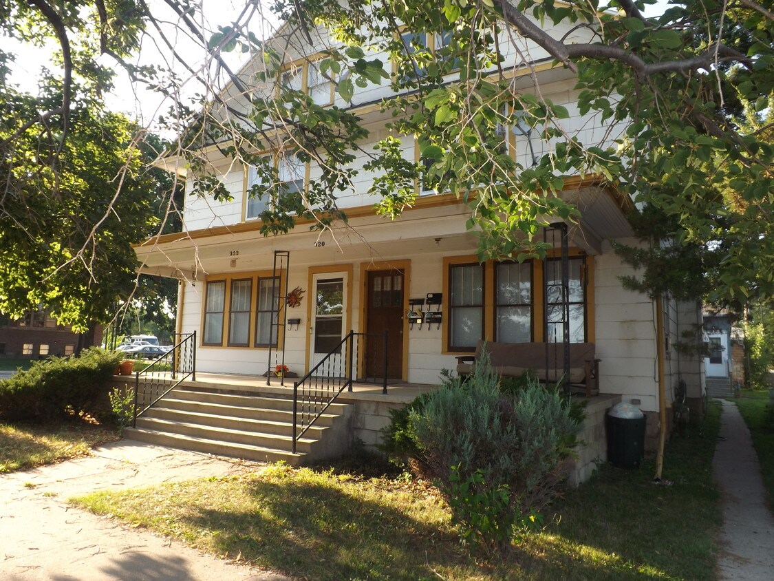 Primary Photo - 320 W 2nd Ave