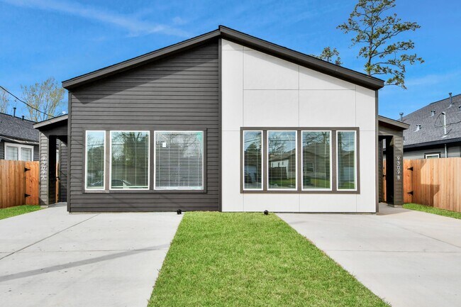 Foto del edificio - 9309 Caddo Rd