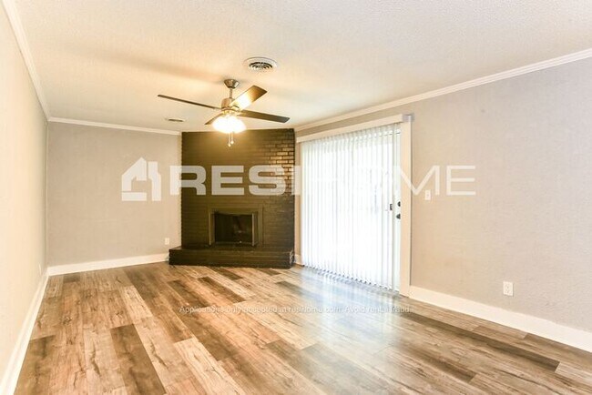 Building Photo - 421 Stockade Dr