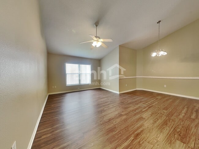 Building Photo - 27501 Sky Lake Cir