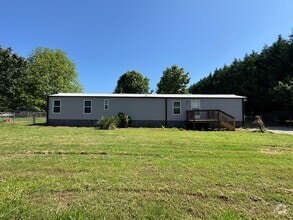 Building Photo - 1006 Old Willis School Rd