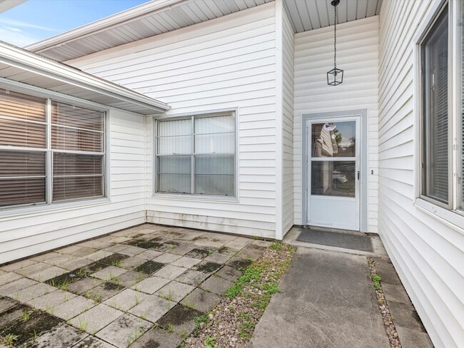 Foto del edificio - 13515 Wimbledon Oaks Dr