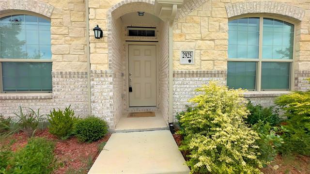 Foto del edificio - 2925 Meadowlands Dr