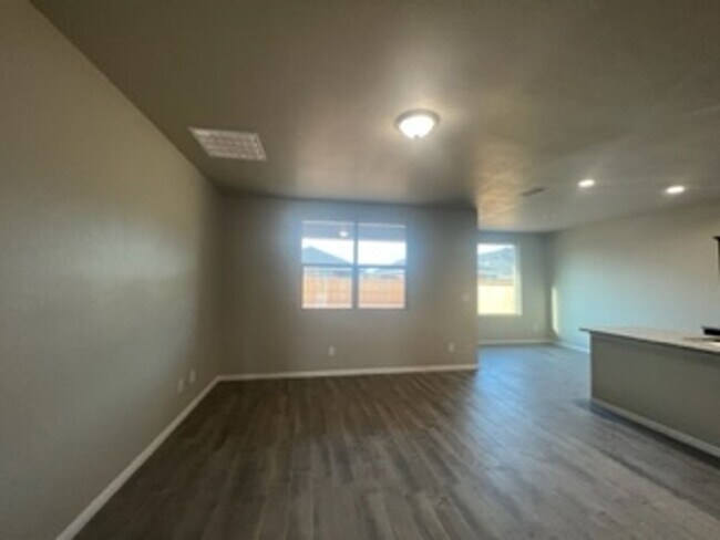 Foto del edificio - For Lease - 1628 Palo Duro Dr - Odessa, TX