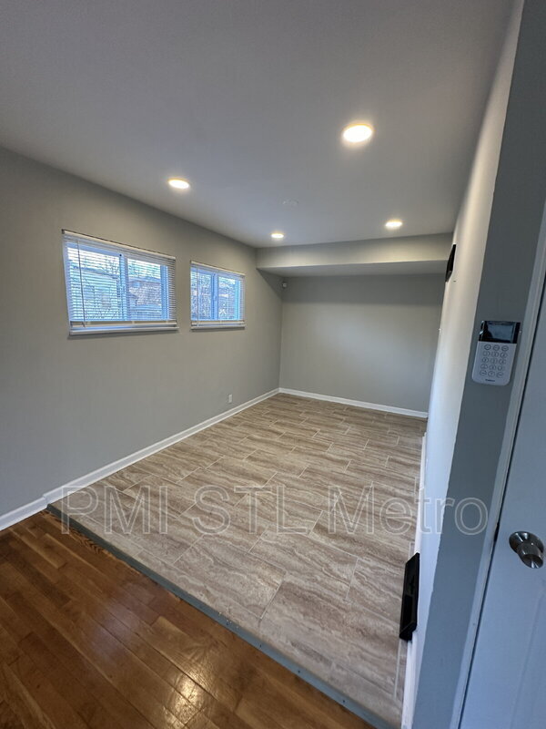 Foto del edificio - 204 Perthshire Rd