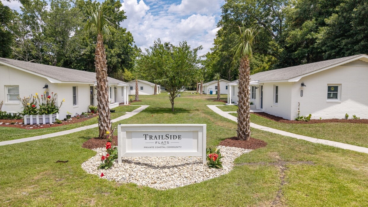 Photo - 4211 Peachtree Ave (Wilmington, NC)