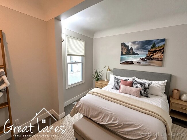 Foto del edificio - Charming 2 Bedroom 1 Bathroom now availabl...