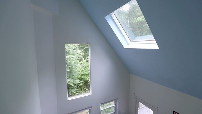 Foto del edificio - 3 Old Amherst Rd