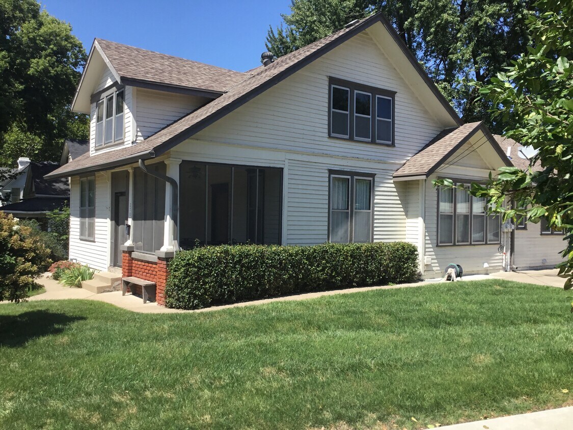 Front Screen Porch - 2709 Folsom St