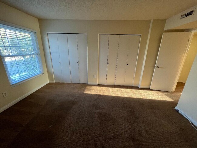 Building Photo - 10065 De Soto Ave