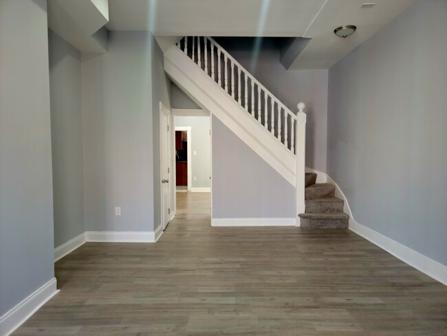 Building Photo - 1625 E Preston St