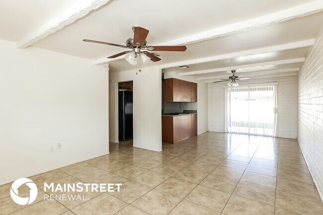 Foto del edificio - 7132 W Glenrosa Ave