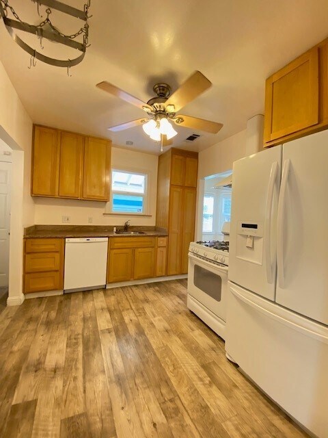 Foto principal - 2160 Colfax St