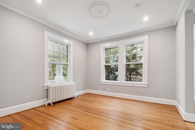 Foto del edificio - 4419 P St NW