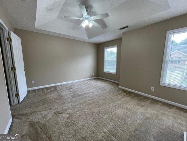 Building Photo - 2962 Stonecrest Ln