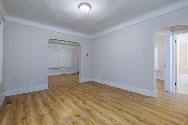 Building Photo - 12867 Sussex St