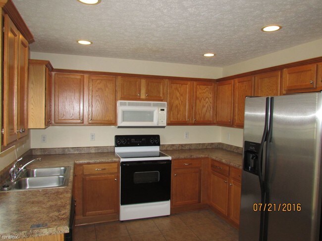 Building Photo - 105 McIntosh Dr