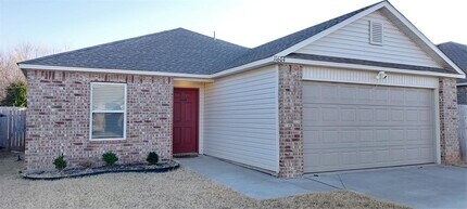 Building Photo - 11604 NW 95th St