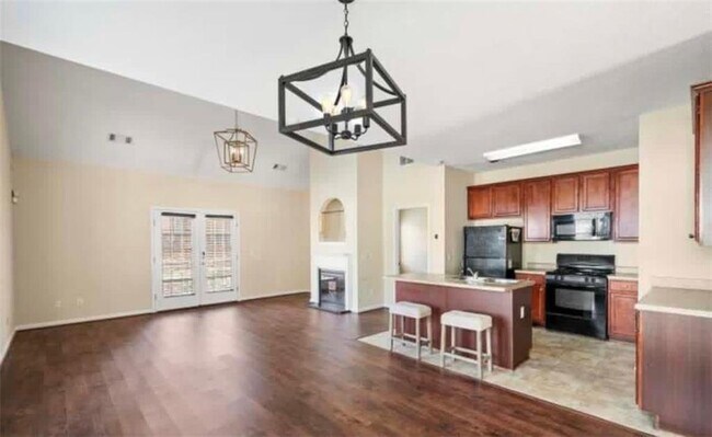 Building Photo - 2162 Capella Cir SW