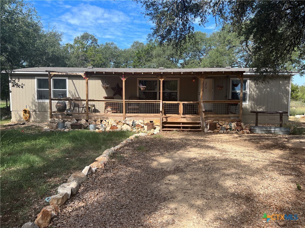 Foto principal - 1631 Purgatory Rd