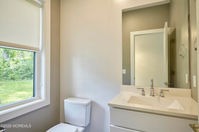 Foto del edificio - 28 Colfax St