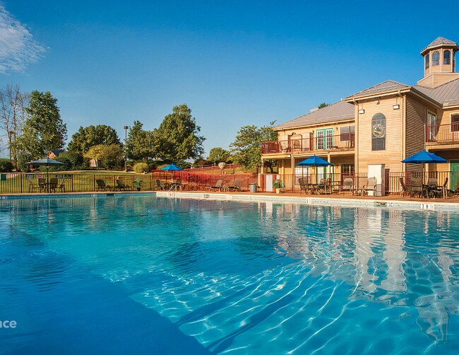 Foto del edificio - RV Site at La Belle Vie - Enjoy resort style amenities on our 40 acre private lake & make La Bell...