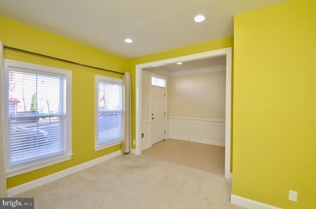 Building Photo - 3053 Waterloo Ln