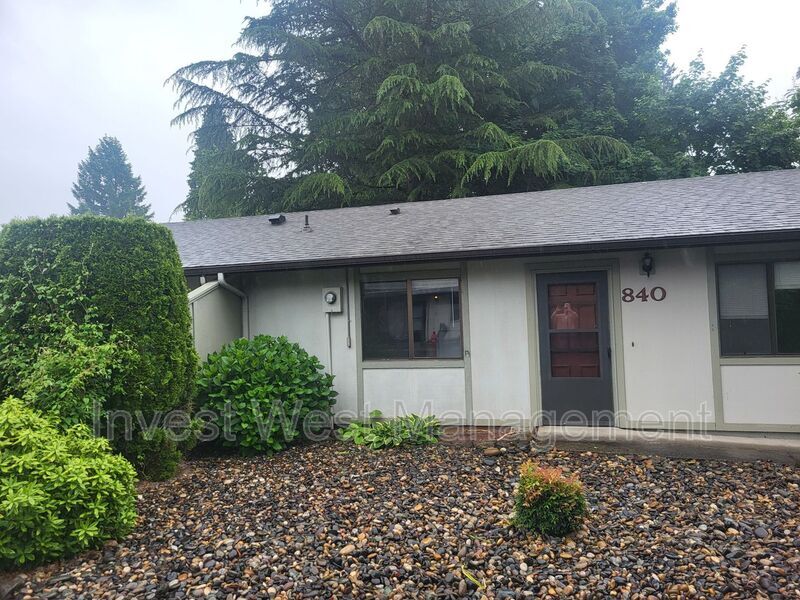 Primary Photo - 840 Washougal River Rd