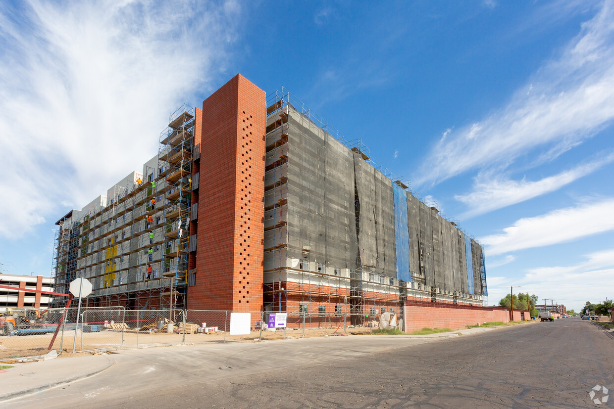 Primary Photo - Palo Verde Apartments