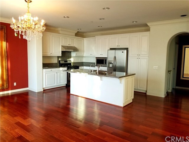 Building Photo - 883 Terrace Ln W